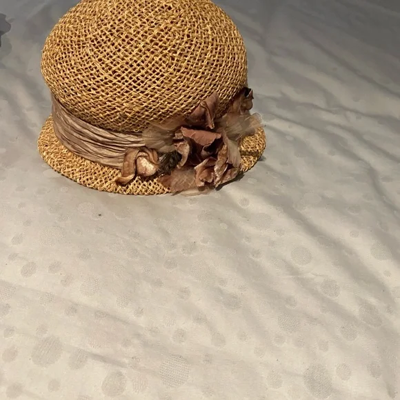 Hat - Picture 2 of 3